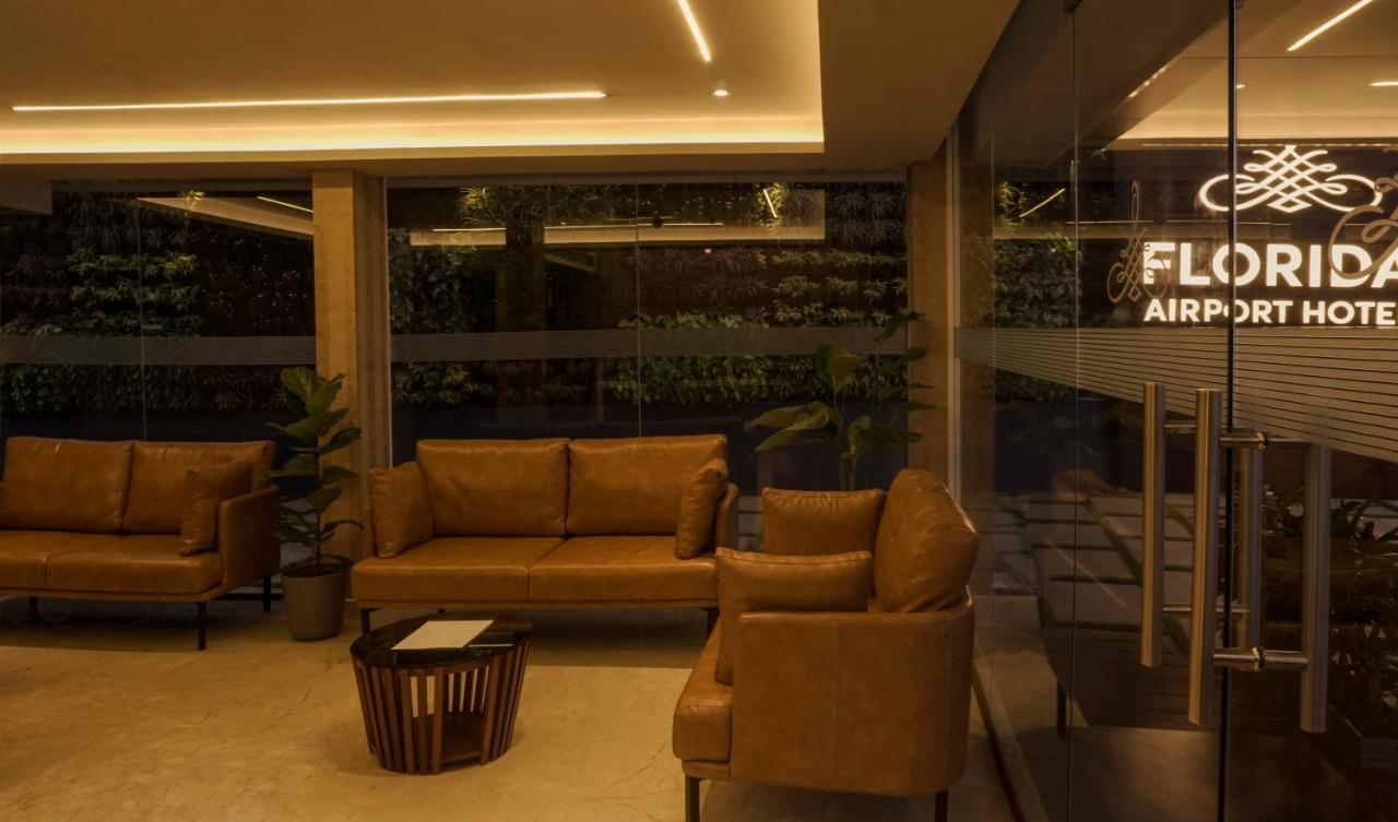 Florida Airport Hotel Kochi Nedumbassery Exterior photo